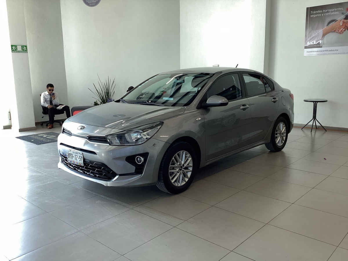 2021 Kia KIA RIO SEDAN 4p LX L4/1.6 Aut