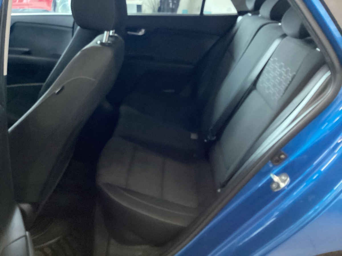 2023 Kia KIA RIO SEDAN 4p LX L4/1.6 Aut