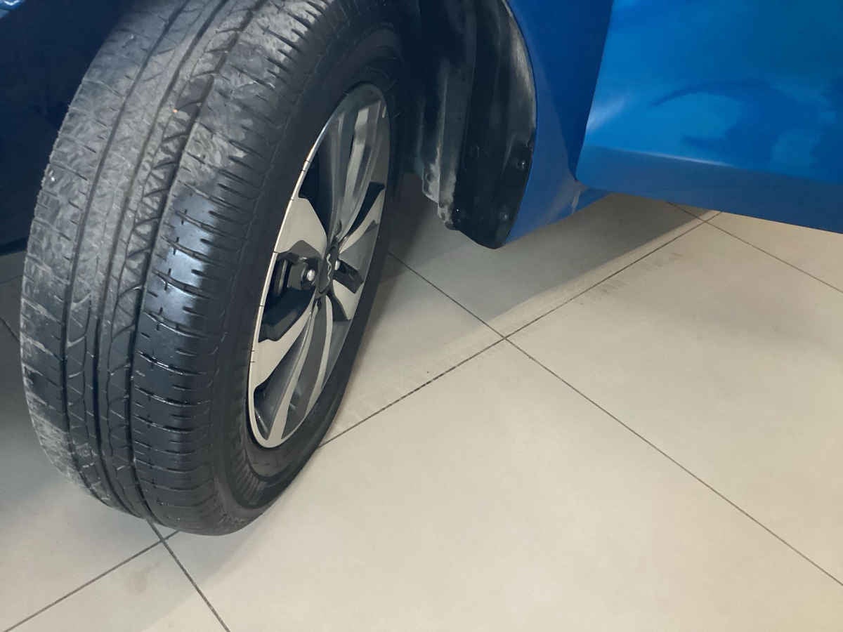 2023 Kia KIA RIO SEDAN 4p LX L4/1.6 Aut
