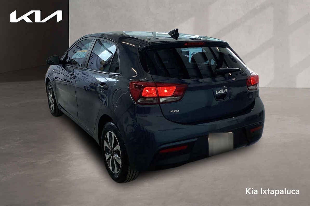 2023 Kia KIA RIO HB 5p LX L4/1.6 Aut