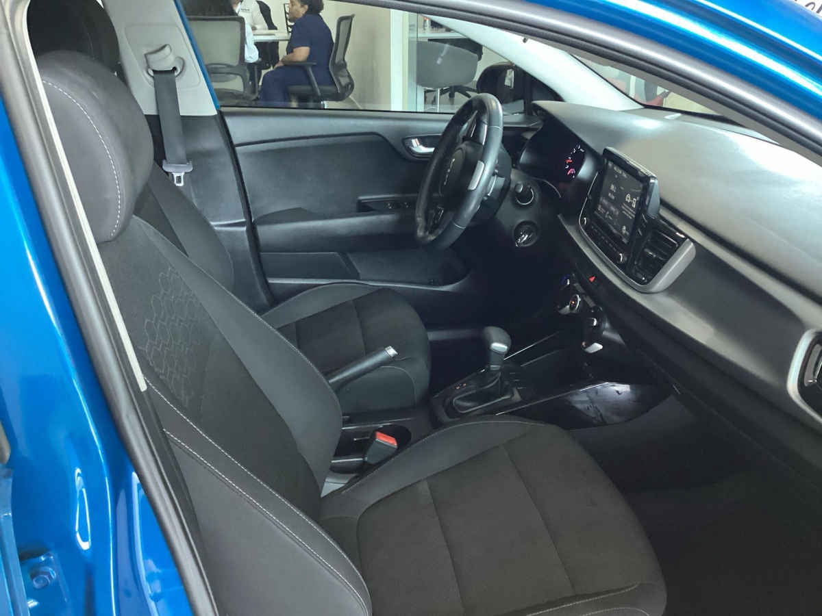 2023 Kia KIA RIO HB 5p LX L4/1.6 Aut