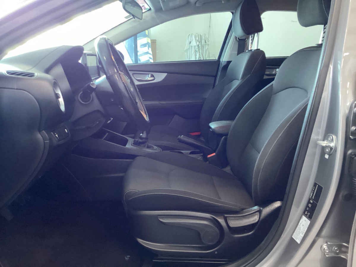 2024 Kia FORTE SEDAN 4p LX L4/2.0 Man