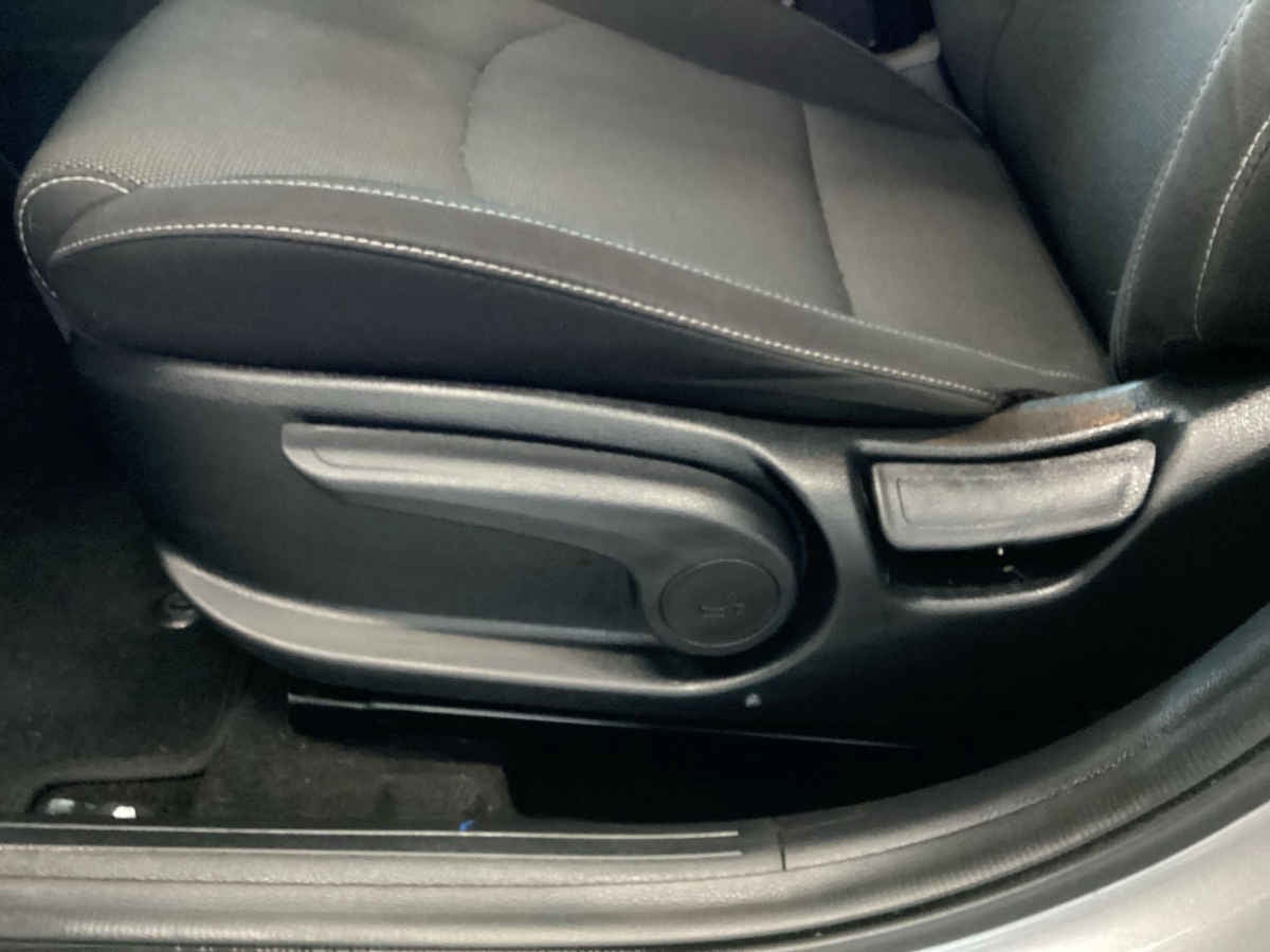 2024 Kia FORTE SEDAN 4p LX L4/2.0 Man