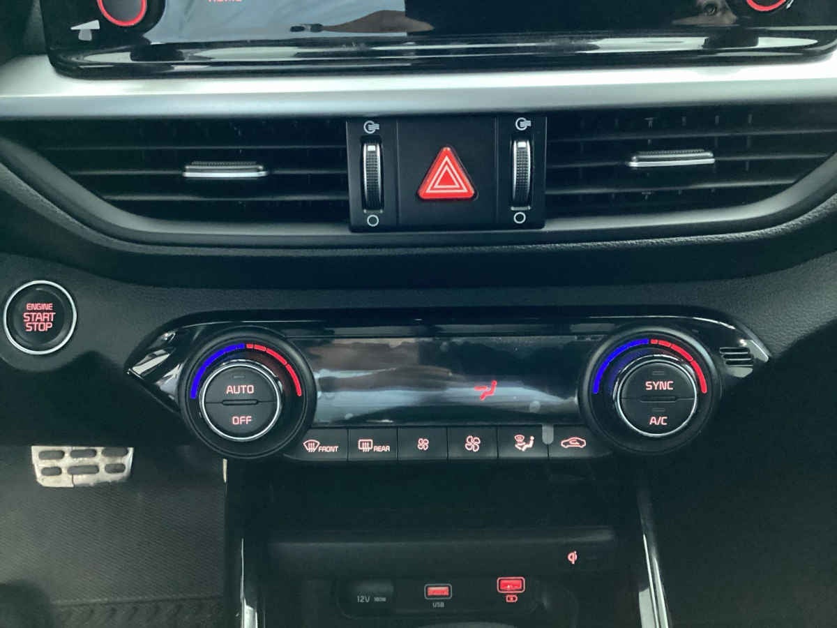 2024 Kia FORTE SEDAN 4p GT Line L4/2.0 Auto