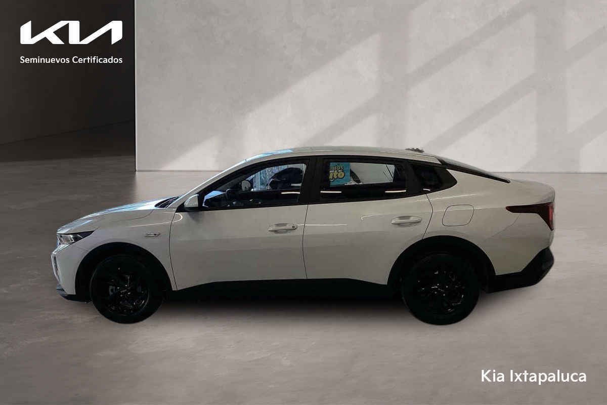 2027 Kia K3 4p LX L4/1.6 Aut