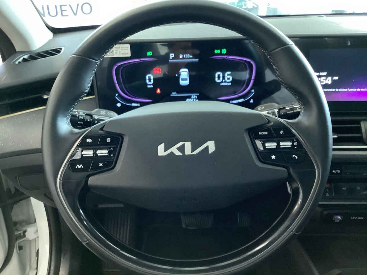 2025 Kia K3 4p EX Pack L4/1.6 Aut