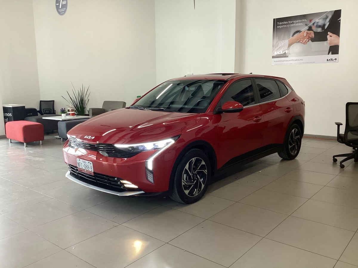 2025 Kia K3 4p EX Pack L4/1.6 Aut