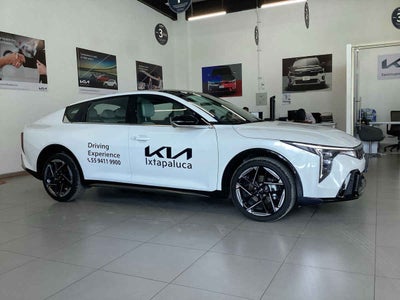 2027 Kia K4 4p GT Line L4/2.0 Aut