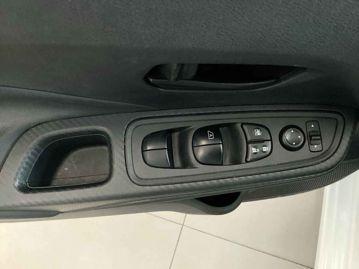 2025 Nissan Versa 4p Sense L4/1.6 Aut