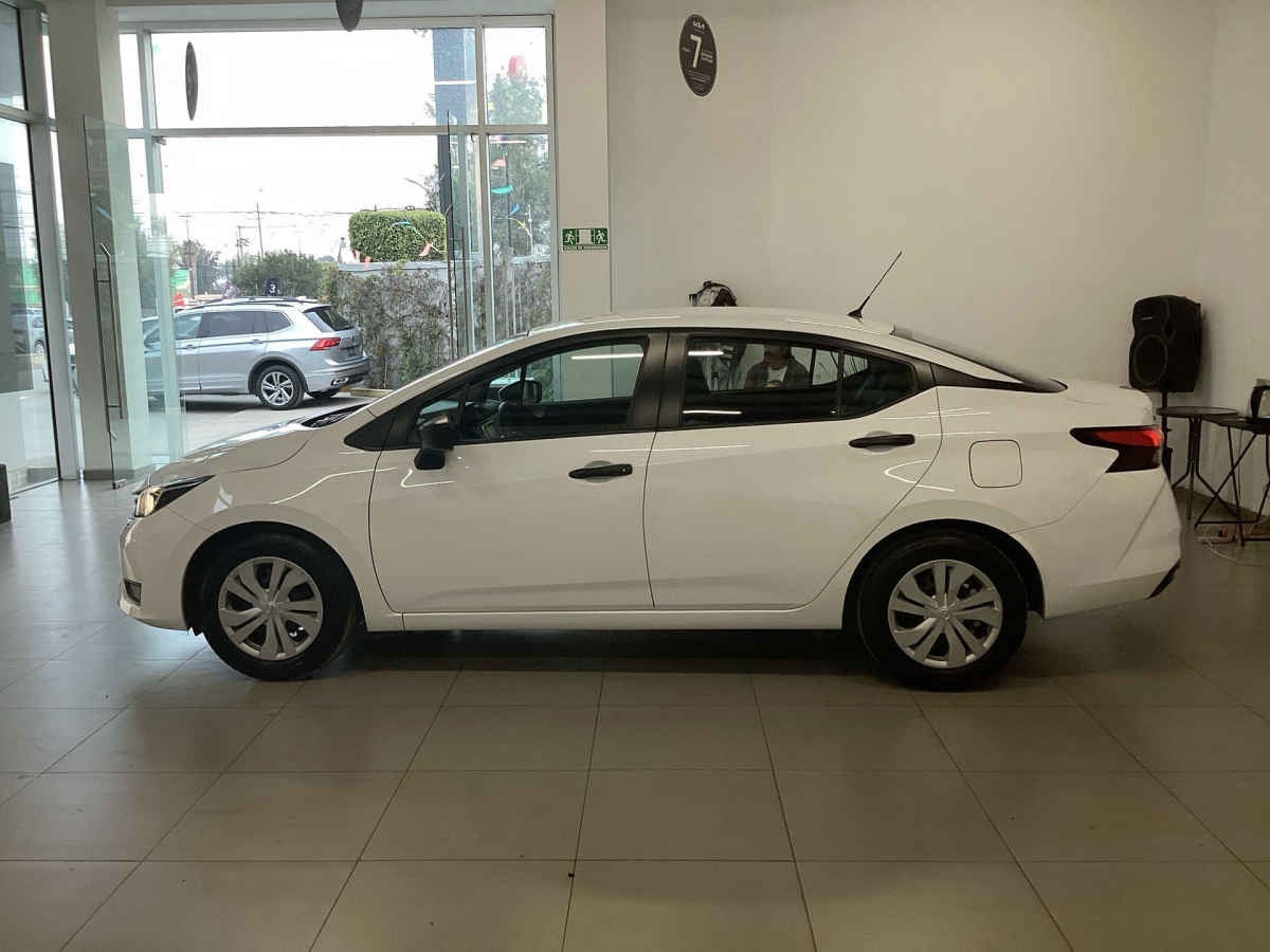 2025 Nissan Versa 4p Sense L4/1.6 Aut