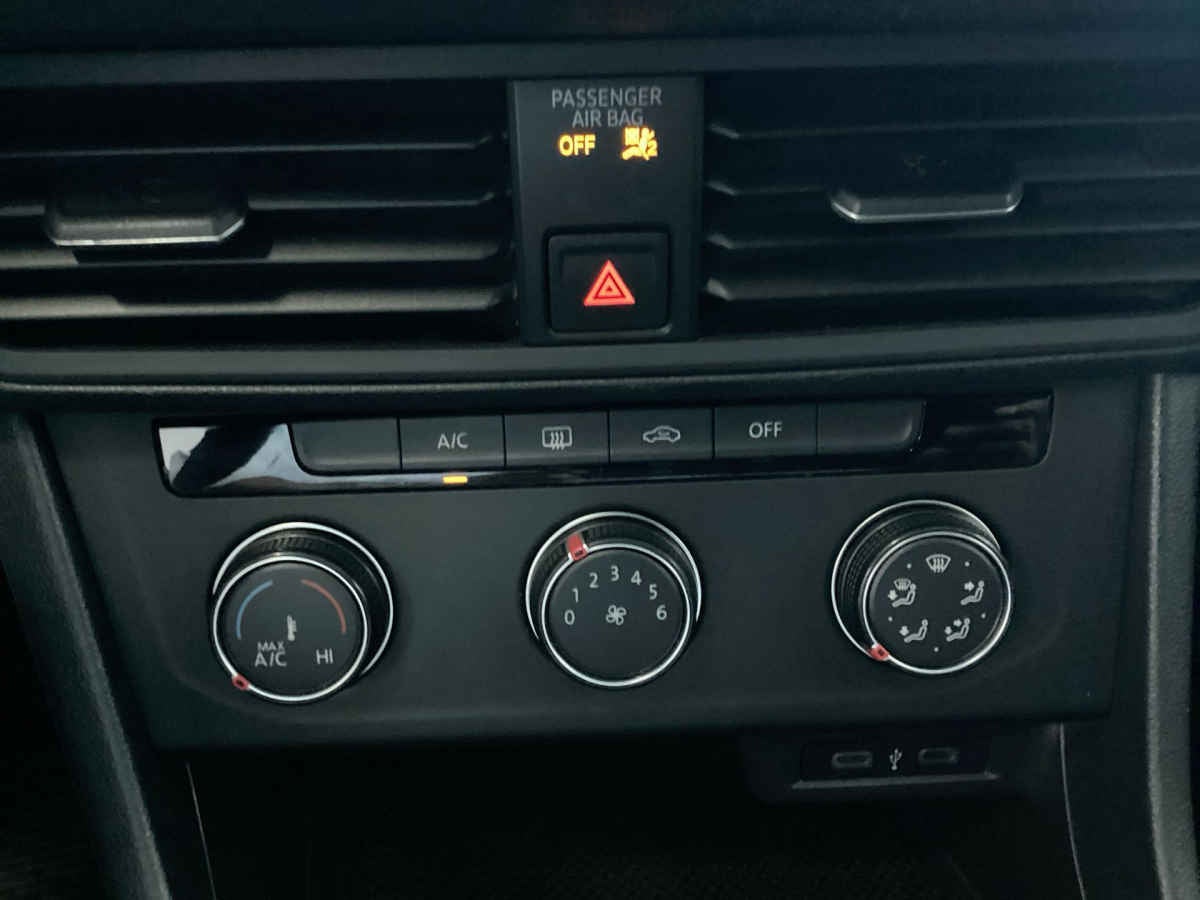 2021 Volkswagen Jetta 4p Trendline L4/1.4/T Aut