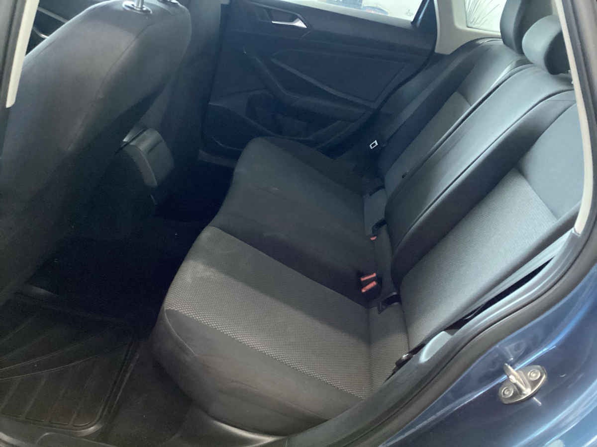 2021 Volkswagen Jetta 4p Trendline L4/1.4/T Aut