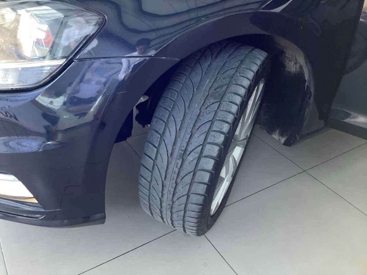 2019 Volkswagen Golf 5p Comfortline L4/1.4/T Aut