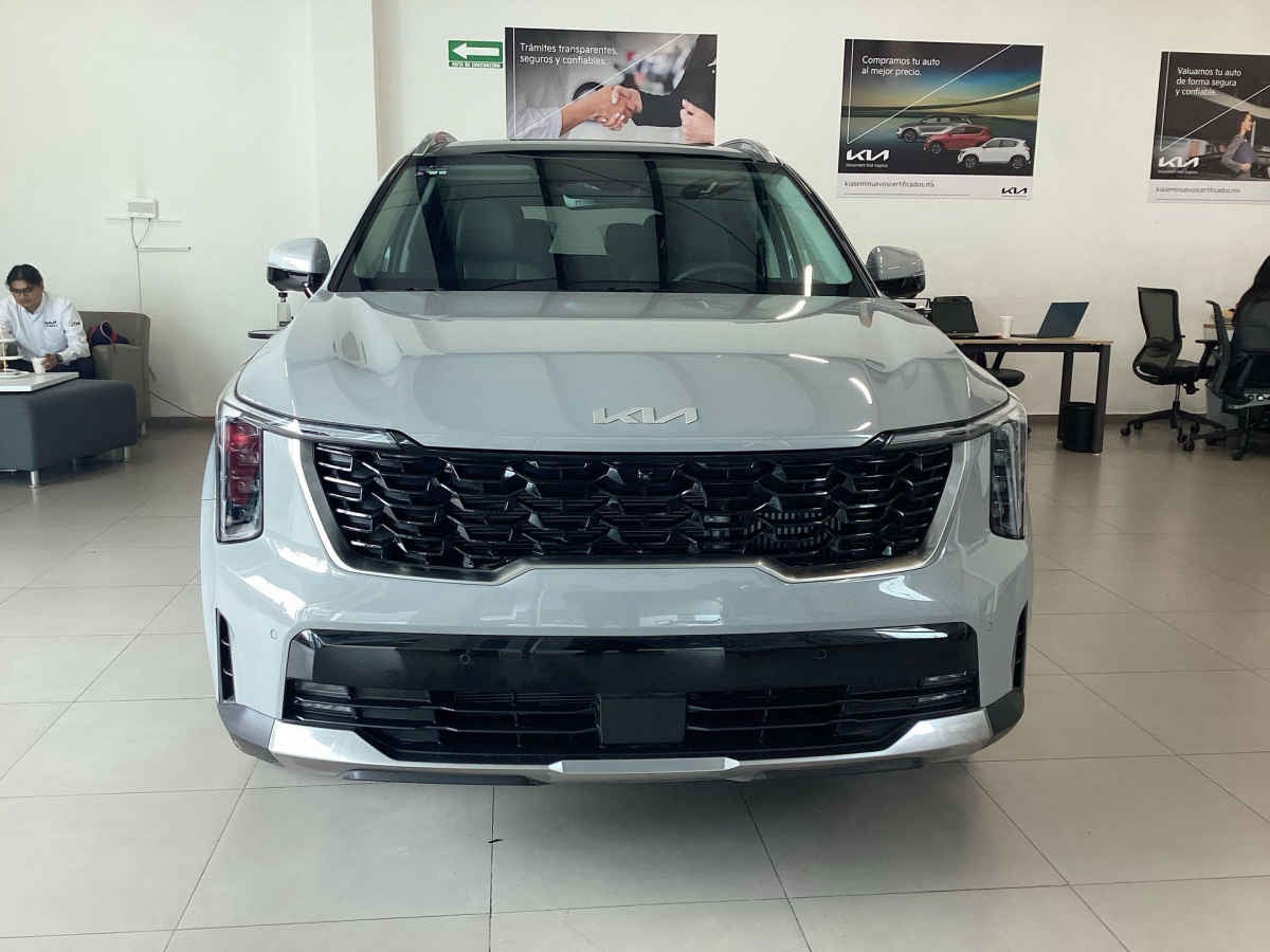 2026 Kia Sorento 5p SXL L4/2.5/T Aut