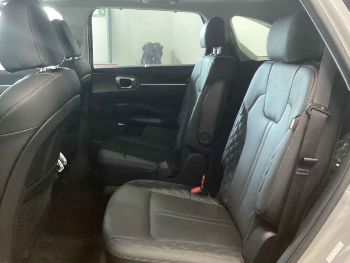 2026 Kia Sorento 5p SXL L4/2.5/T Aut