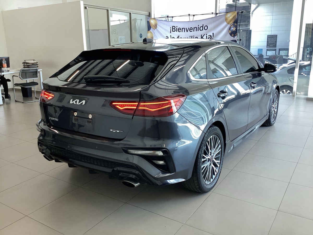 2023 Kia FORTE HB 5p GT L4/1.6/T Aut