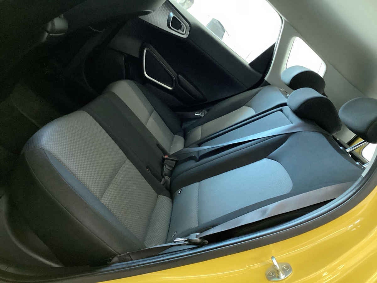 2020 Kia Soul 5p LX  1.6l  121 HP  TM6  RA-16"