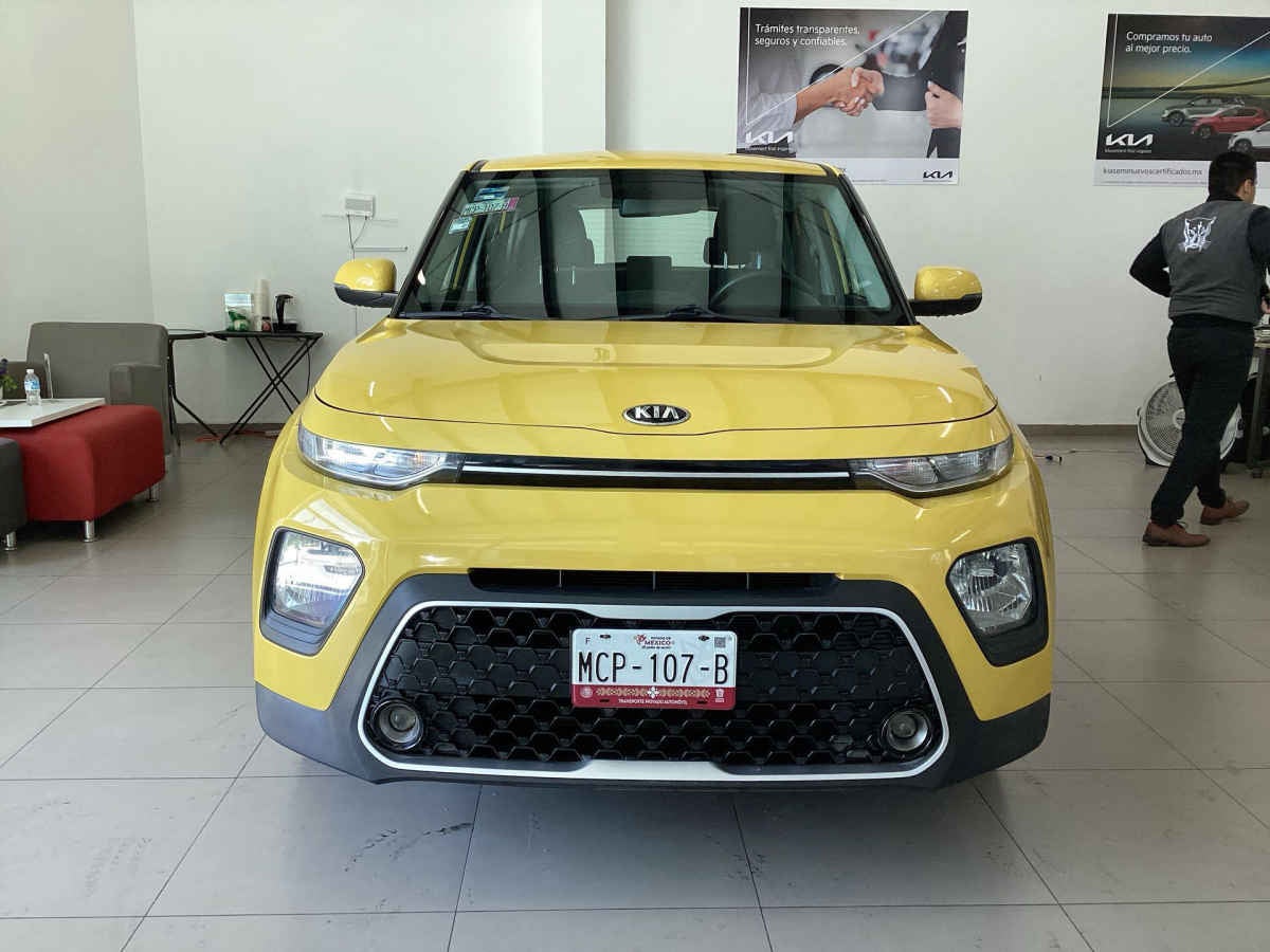2020 Kia Soul 5p LX  1.6l  121 HP  TM6  RA-16"