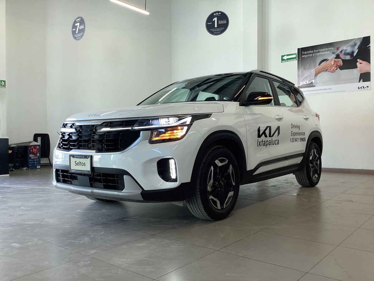 2026 Kia SELTOS 5p SXL L4/1.4/T Aut