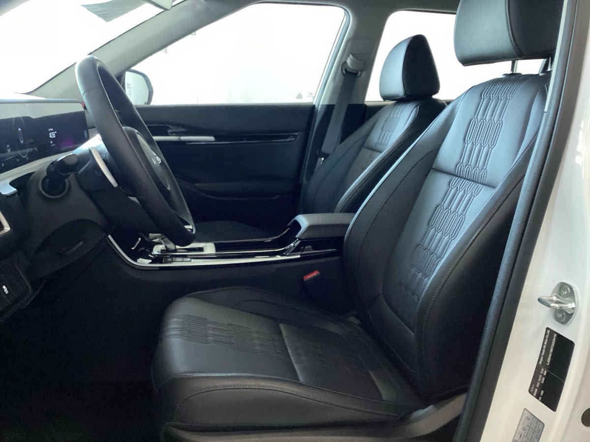 2026 Kia SELTOS 5p SXL L4/1.4/T Aut