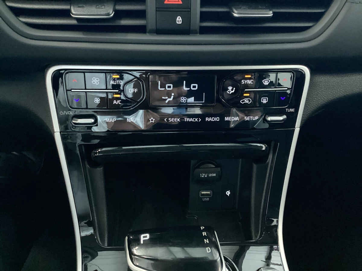 2026 Kia SELTOS 5p SXL L4/1.4/T Aut