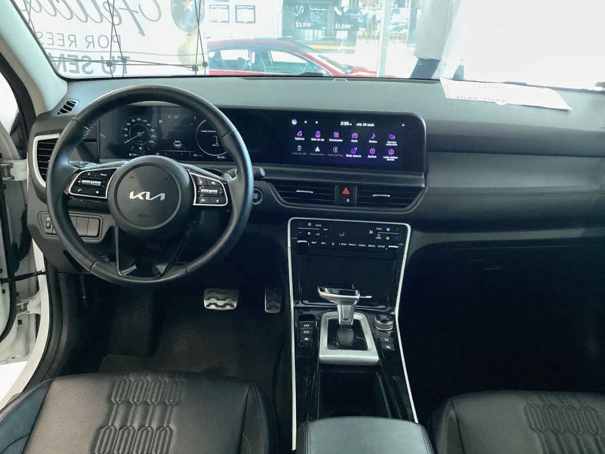 2024 Kia SELTOS 5p SXL L4/1.4/T Aut
