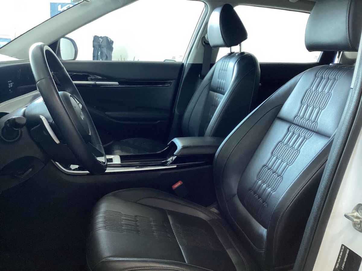 2024 Kia SELTOS 5p SXL L4/1.4/T Aut