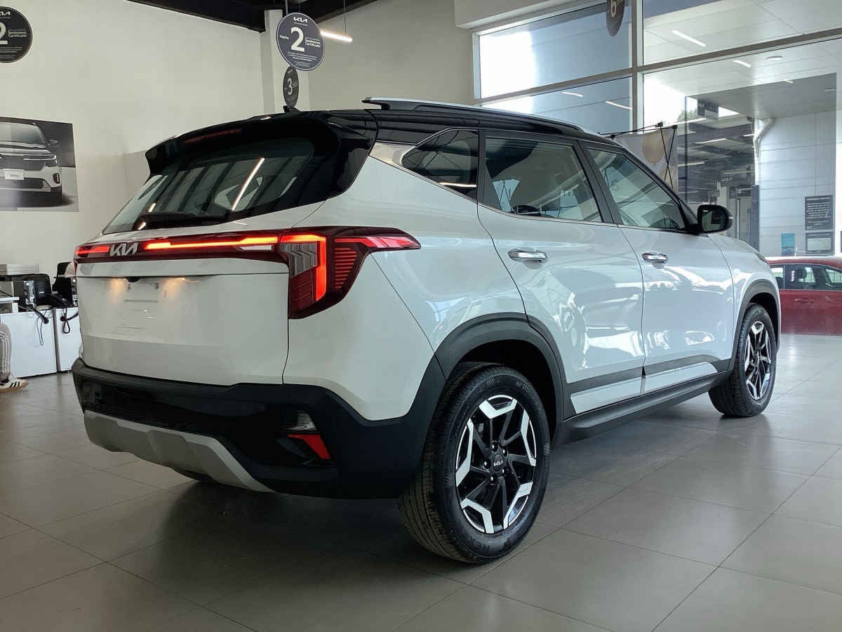 2024 Kia SELTOS 5p SXL L4/1.4/T Aut