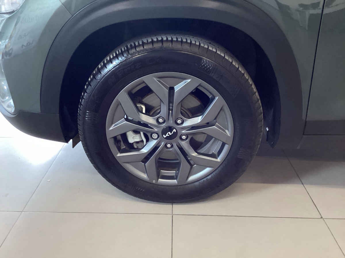 2025 Kia SELTOS 5p SX L4/1.5 Aut