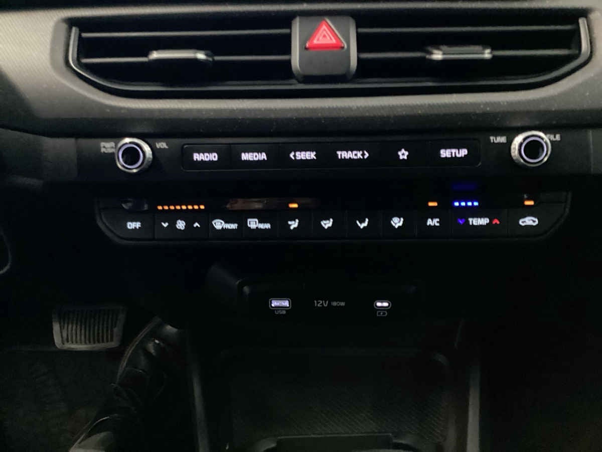 2025 Kia K3 4p LX L4/1.6 Aut