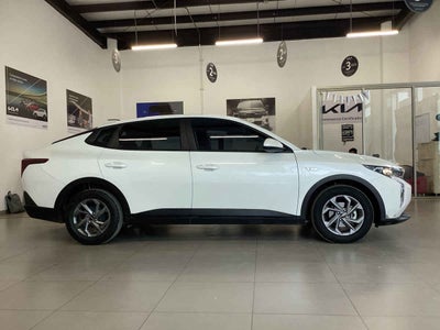 2025 Kia K3 4p LX L4/1.6 Aut