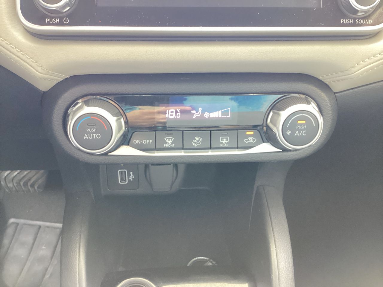 2021 Nissan Versa VERSA PLATINUM CVT
