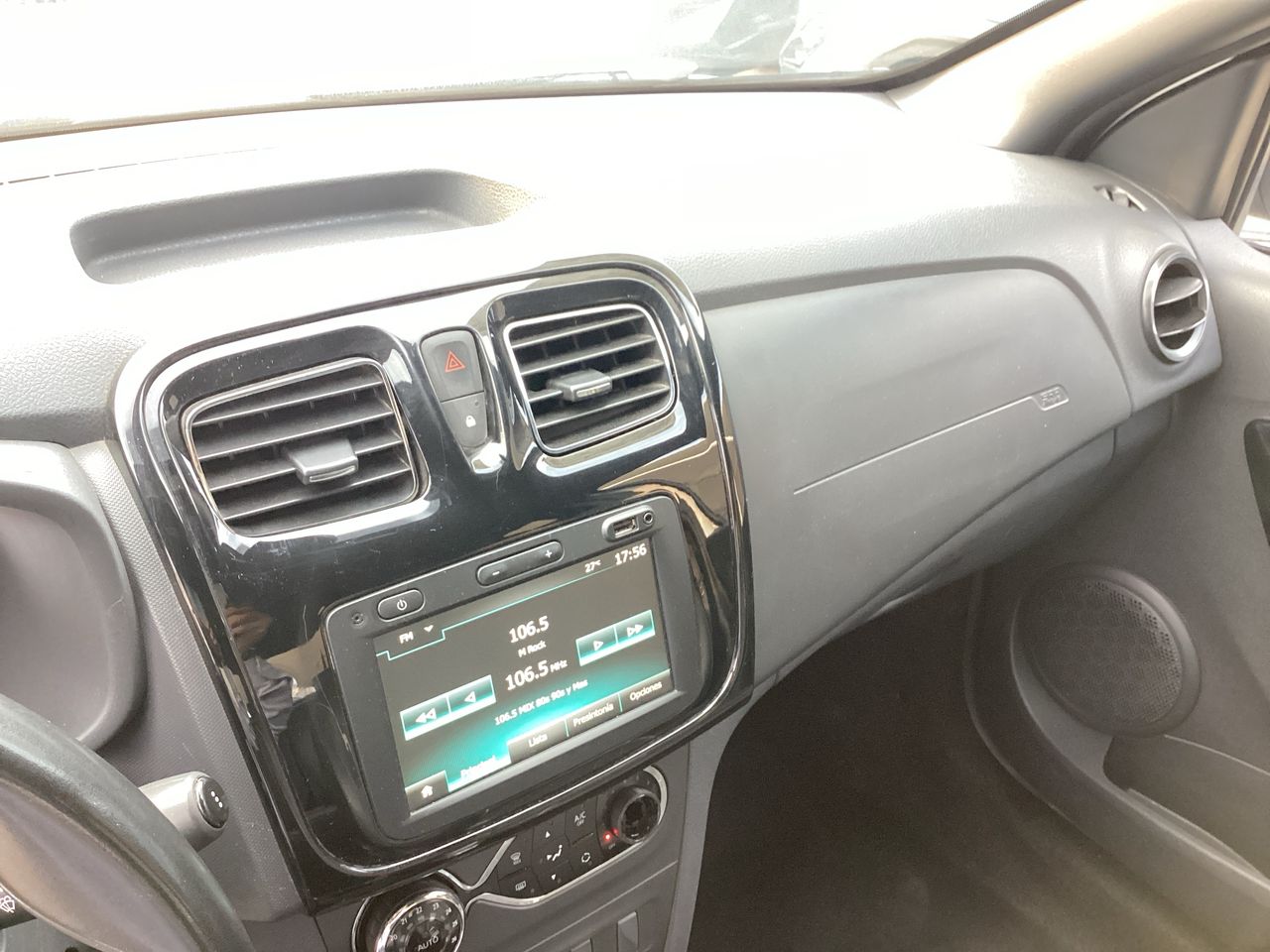 2023 Renault Logan 1.6 Intens At