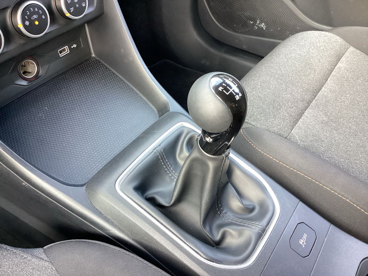 2025 MG MG 3 1.5 Cool HB Mt