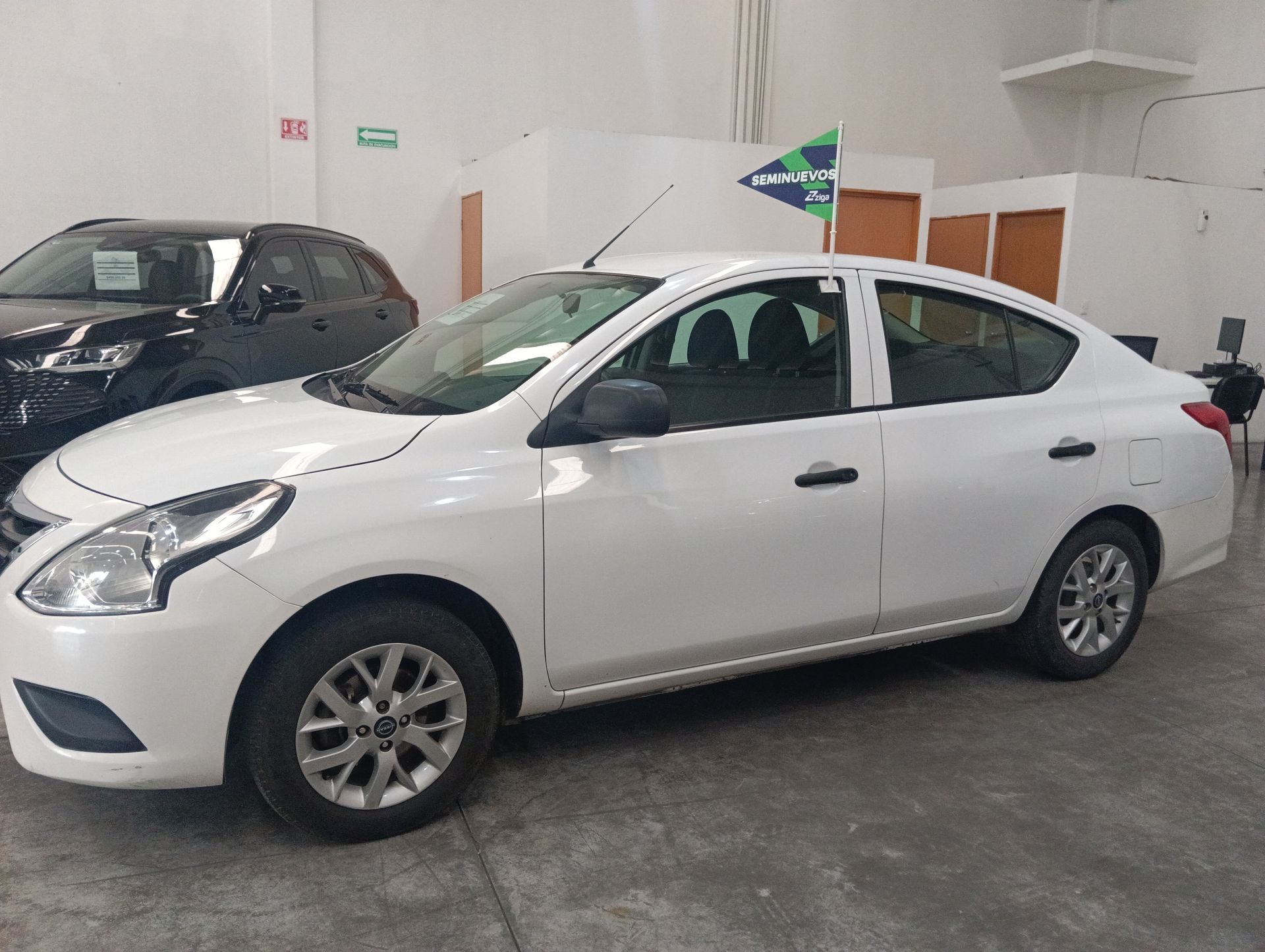 2023 Nissan V-Drive 1.6 A/C  Mt