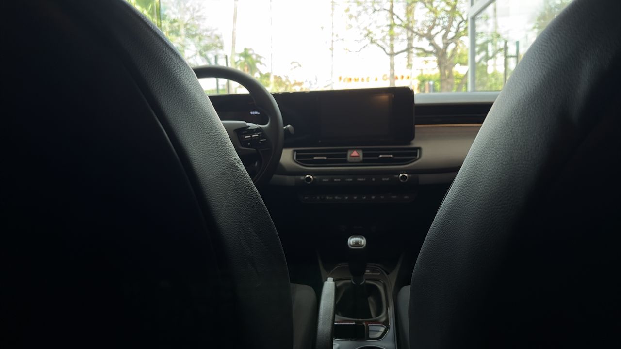 2024 Kia K3 4p LX L4/1.6 Man