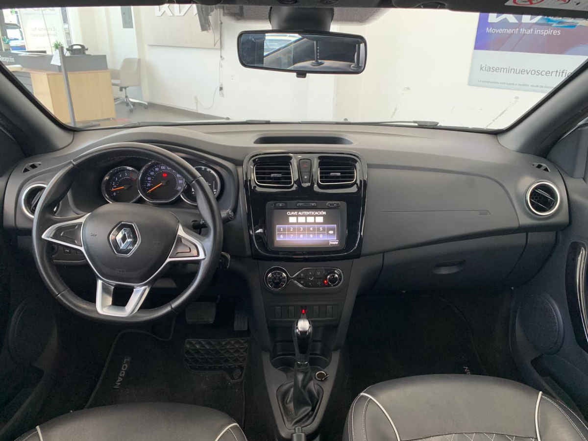 2024 Renault Logan 4p Intens L4/1.6 Aut