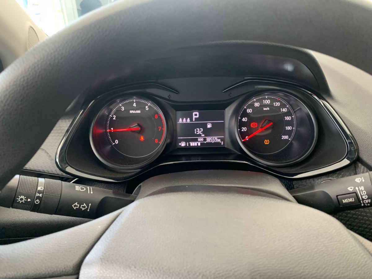 2023 Chevrolet Onix 4p LS L3/1.0/T Aut