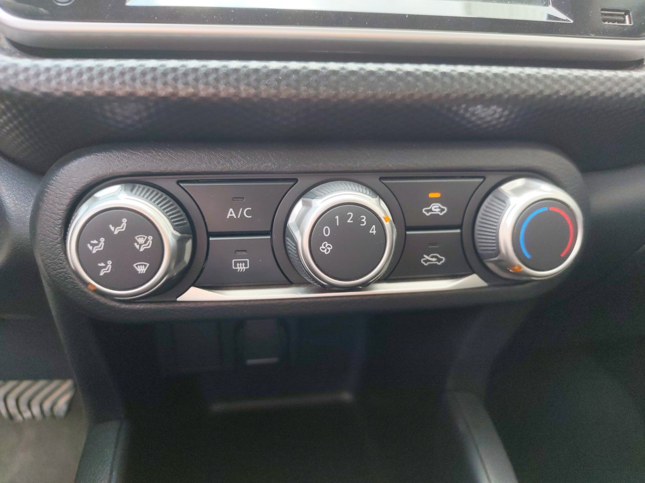 2024 Nissan Kicks KICKS PLAY ADVANCE CVT