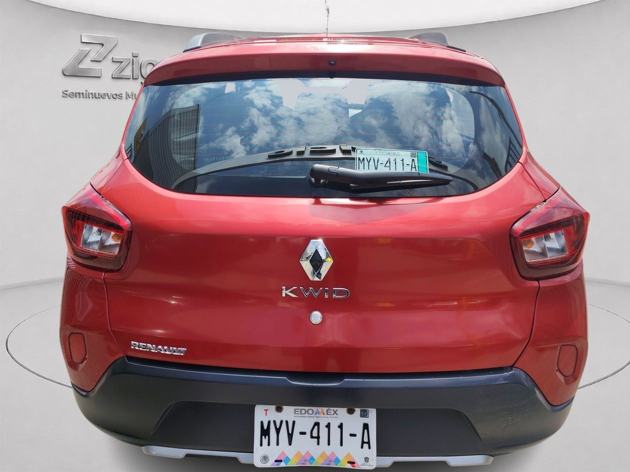 2024 Renault Kwid 1.0 Outsider Mt