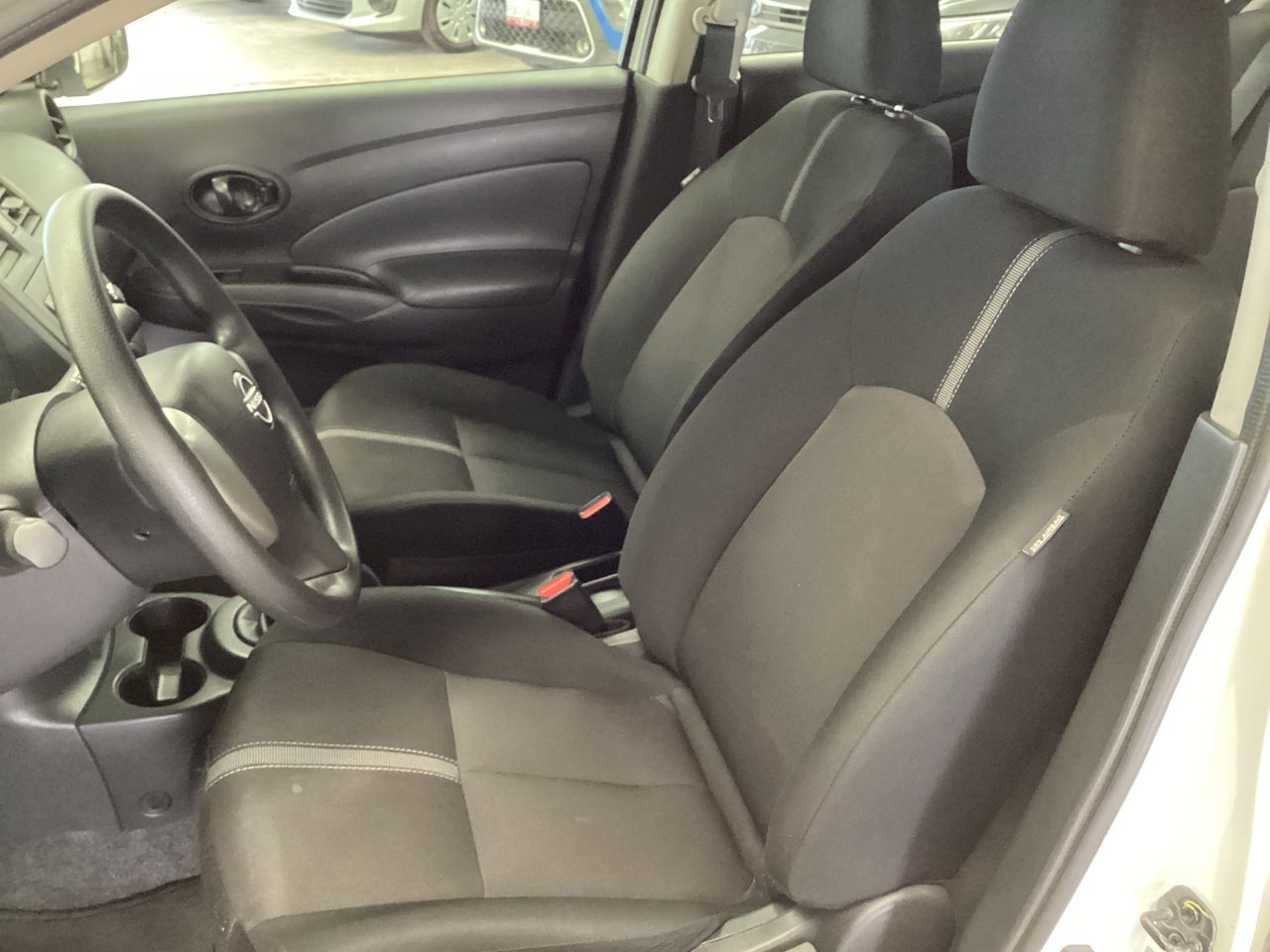 2025 Nissan V-Drive 1.6 A/C  Mt