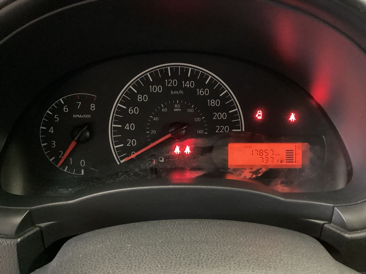 2025 Nissan V-Drive 1.6 A/C  Mt