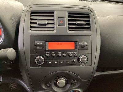 2025 Nissan V-Drive 1.6 A/C  Mt