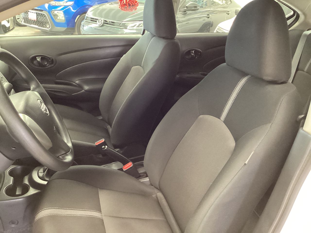 2025 Nissan V-Drive 1.6 A/C  Mt