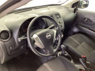 2025 Nissan V-Drive 1.6 A/C  Mt
