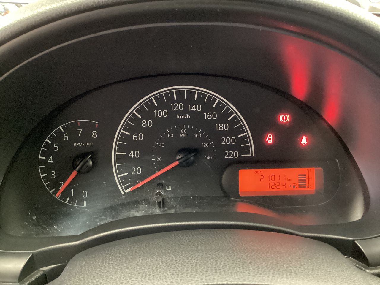 2025 Nissan V-Drive 1.6 A/C  Mt