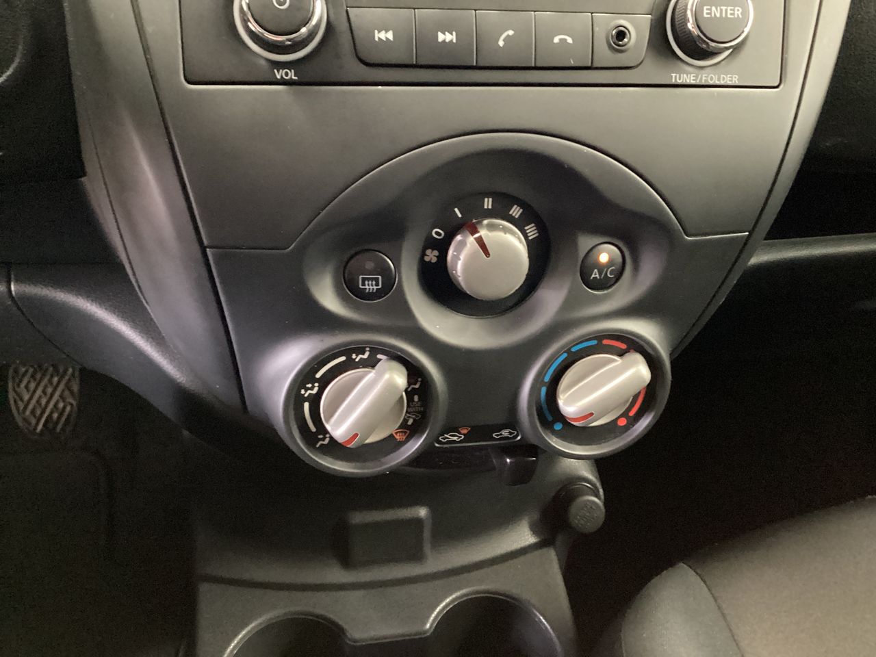 2025 Nissan V-Drive 1.6 A/C  Mt