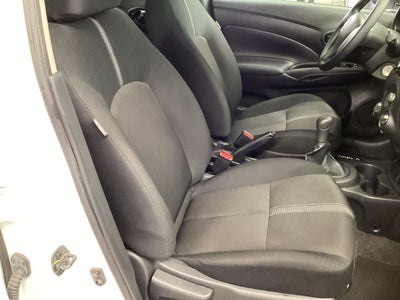 2025 Nissan V-Drive 1.6 A/C  Mt