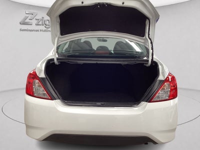 2025 Nissan V-Drive 1.6 A/C  Mt
