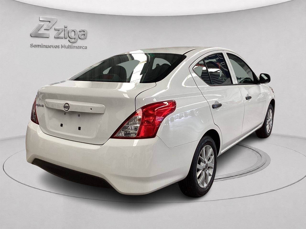 2025 Nissan V-Drive 1.6 A/C  Mt